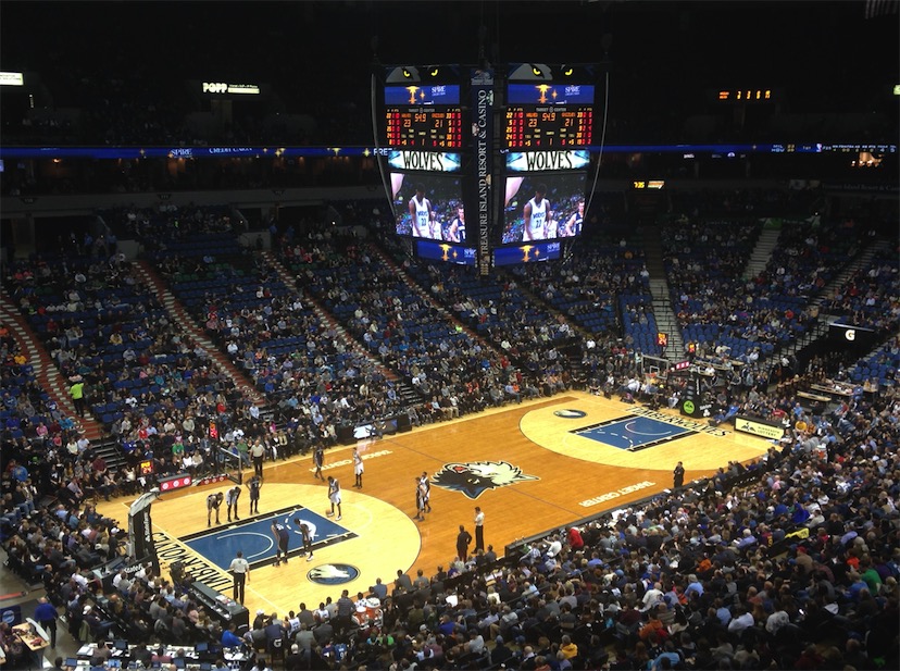 aiyouxi-包含集结日明尼苏达森林狼扳平良机——欧联节点到来，压力陡增，控场能力受关注的词条